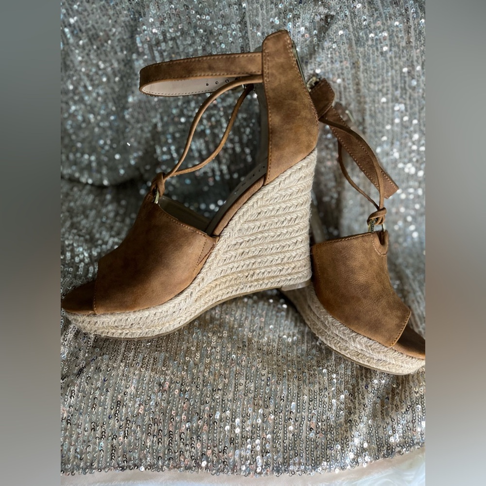 Guess Platform wedges 7M - Picture 16 of 16